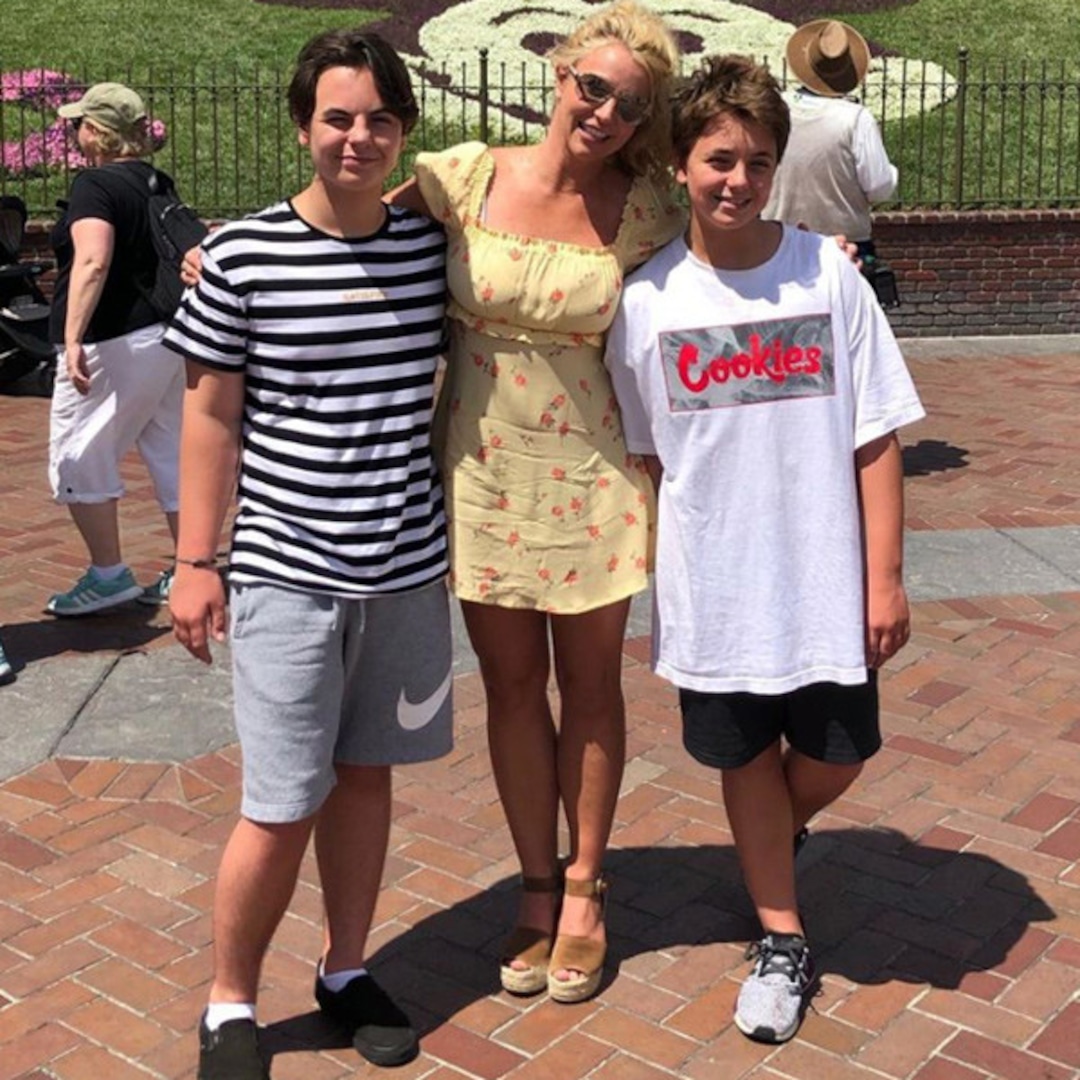 See Britney Spears Cutest Mommy Moments Best Family Photos E Online